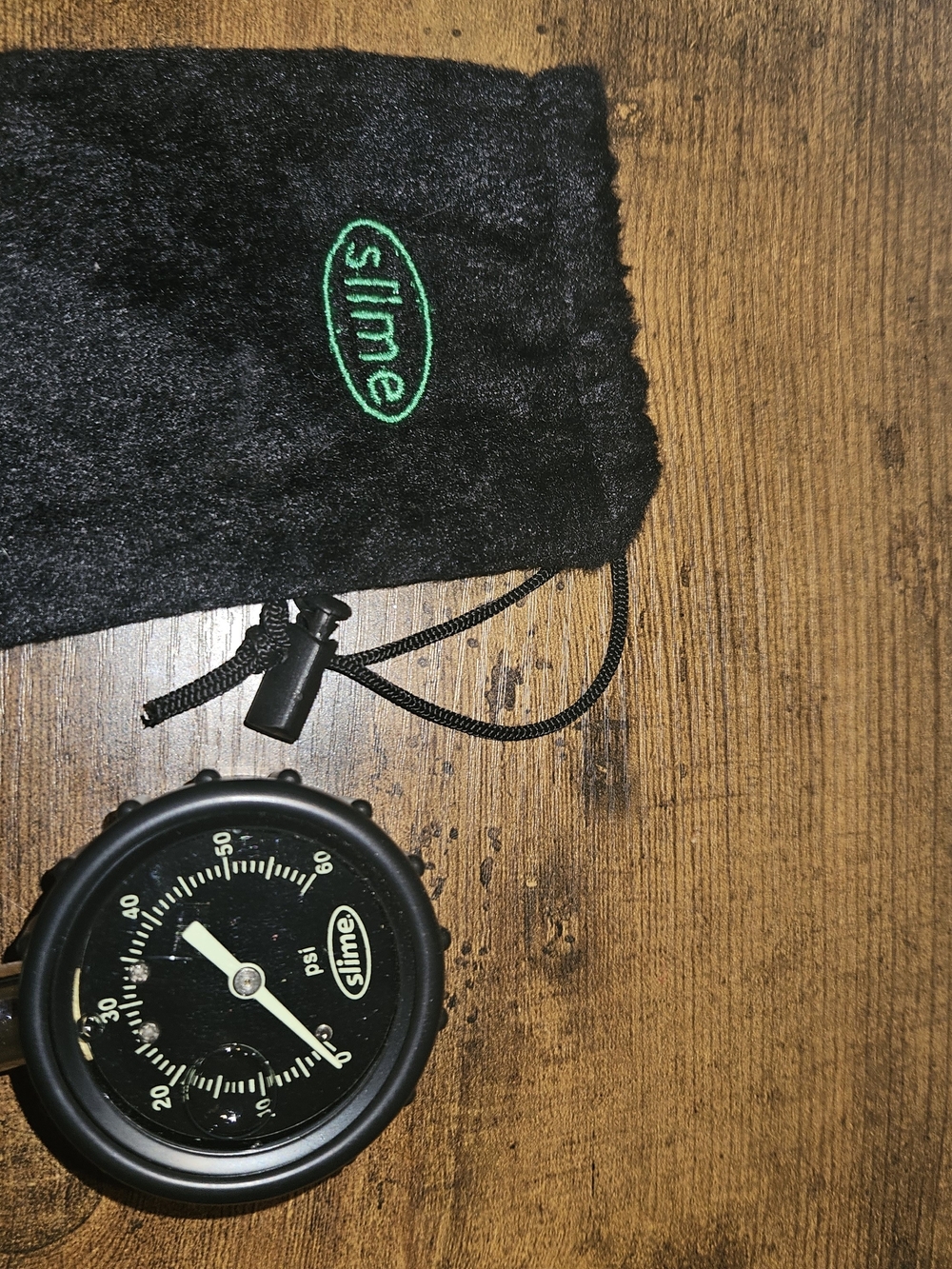 Slime Black Tire Pressure Gauge with Drawstring Pouch